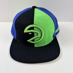 Atlanta Hawks NBA Mitchell & Ness Retro Fitted Hat HWC Size 7 3/8